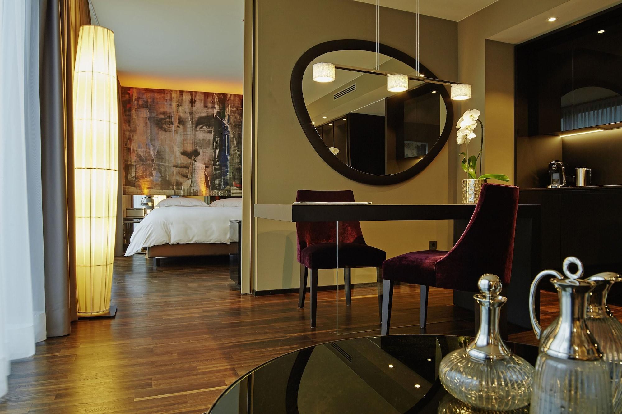 Hotel Savoy Colonia